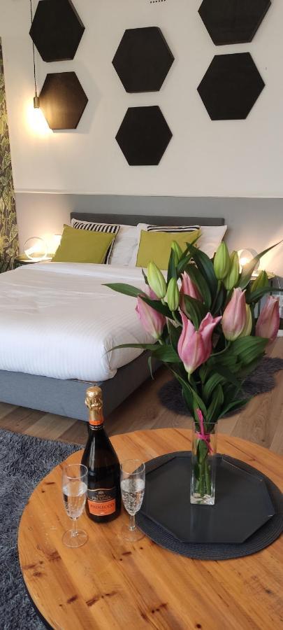 Be My Guest - Jerozolimskie - Super Centrum Metro Wi-fi Breakfast Apartment Warsaw